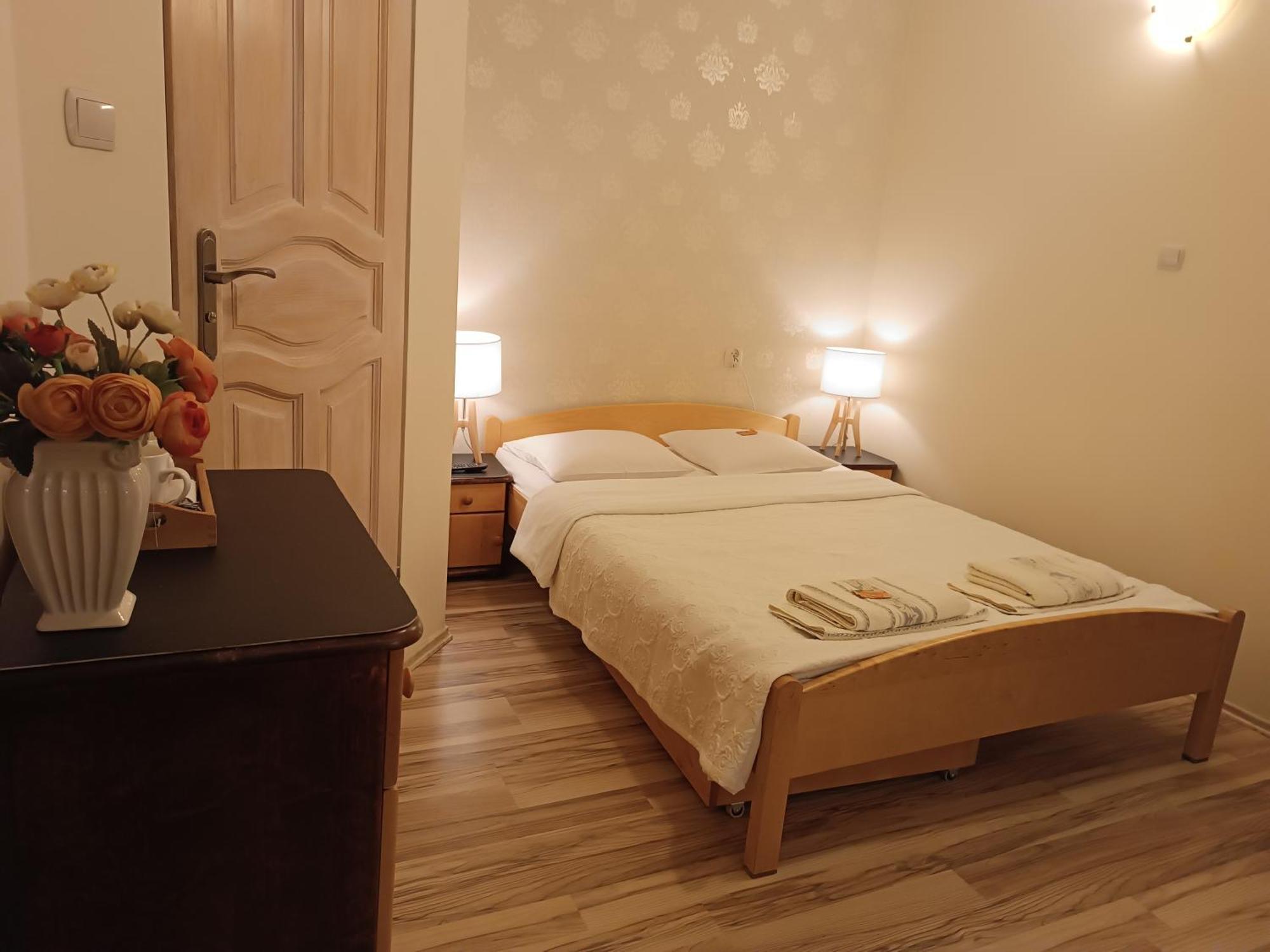 Aven'a pokoje gościnne z basenem Ujście-Darłowskie Exteriér fotografie
